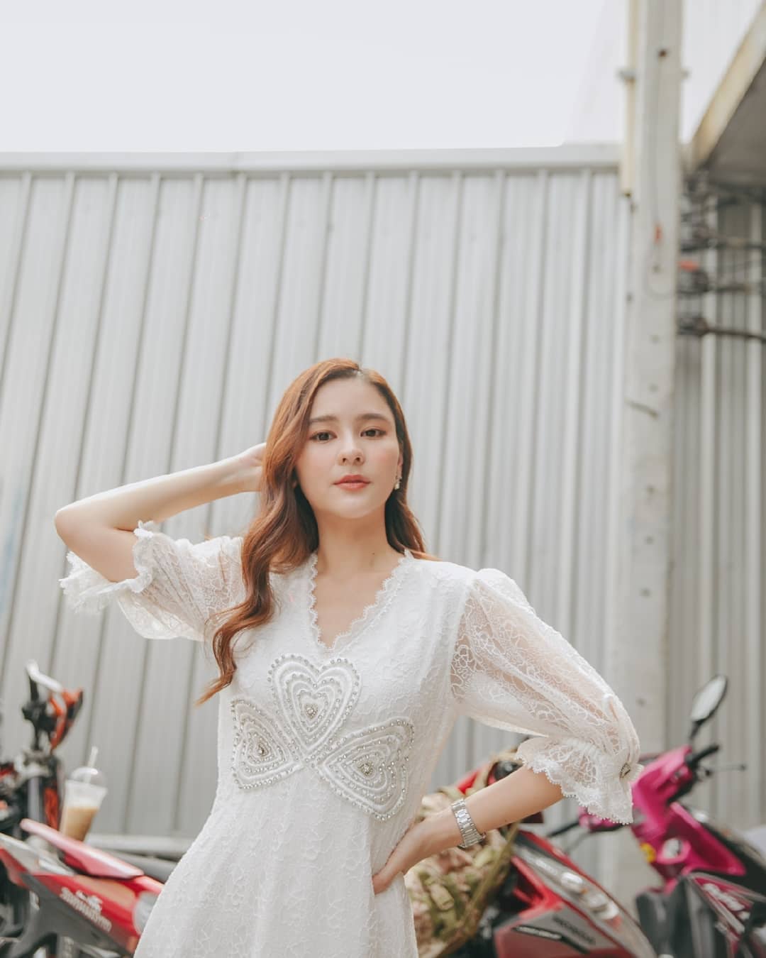 ออม สุชาร์