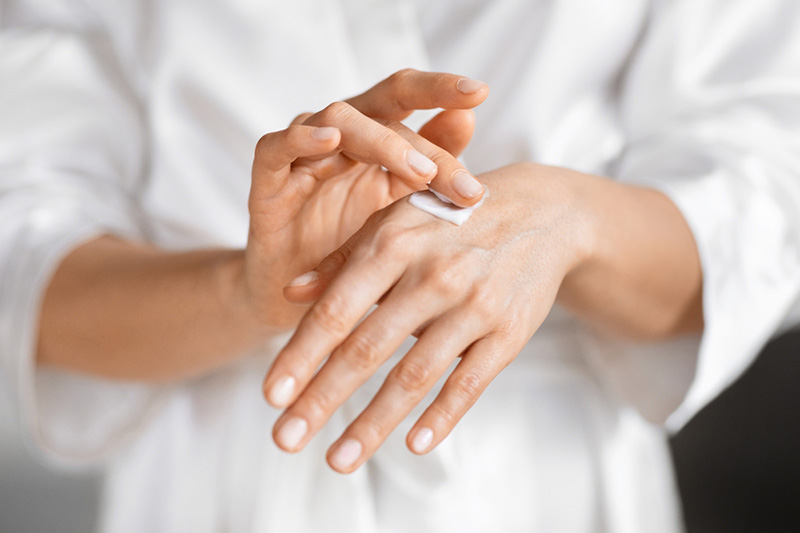ครีมทามือ