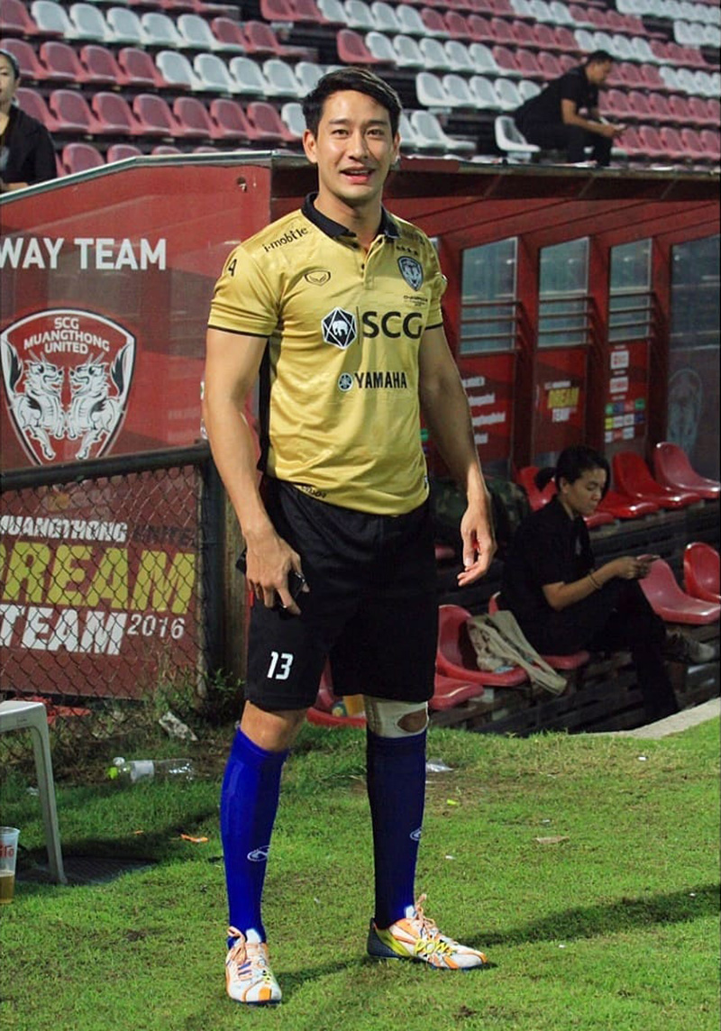 ป้อง ณวัฒน์