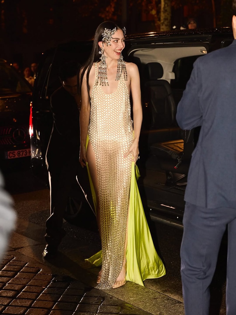 ใหม่ ดาวิกา