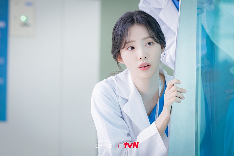 Resident Playbook เพลย์บุ๊คชุดกาวน์ ซีรีส์เกาหลี