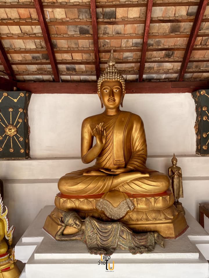 วัดพระธาตุดอยคำ