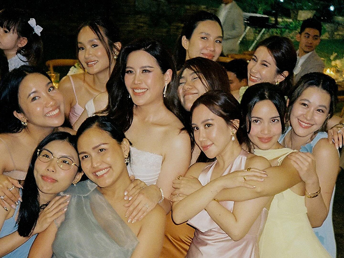 หญิง พลอยชมพู น้องสาวกอล์ฟ ไมค์ แต่งงานที่ไทย