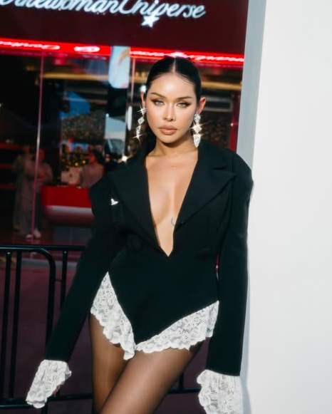 ประวัติ มิกซ์ เฉลิมศรี หรือ Badmixy นักร้องและอินฟลูเอนเซอร์สาวสุดแซ่บ