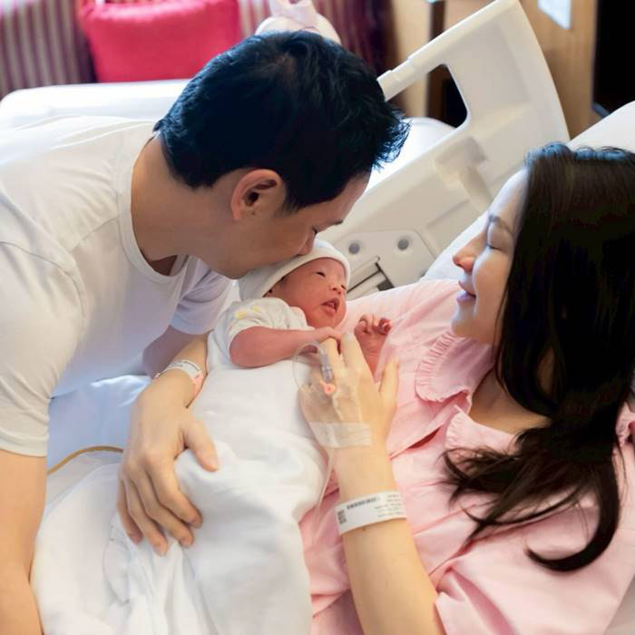 ชมภาพชัด ๆ น้องนาลียา ลูกสาว ฟลุค เกริกพล - นาตาลี 