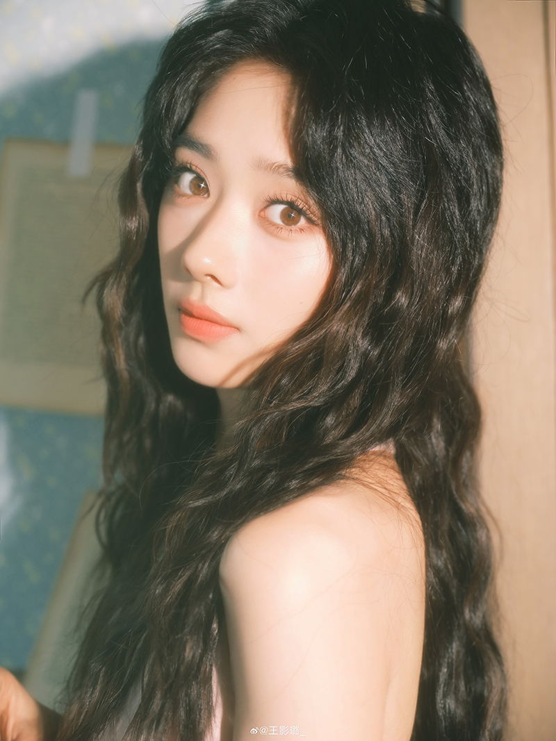 หวังอิ่งลู่ ประวัติ