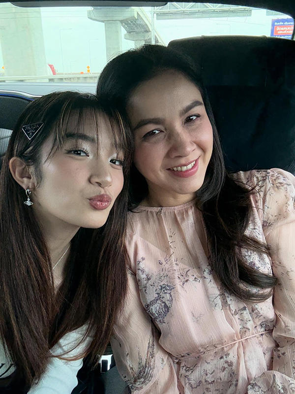 กบ สุวนันท์ ฟาดคนแซะ น้องณดา คลิปเต้นเพลงดัง