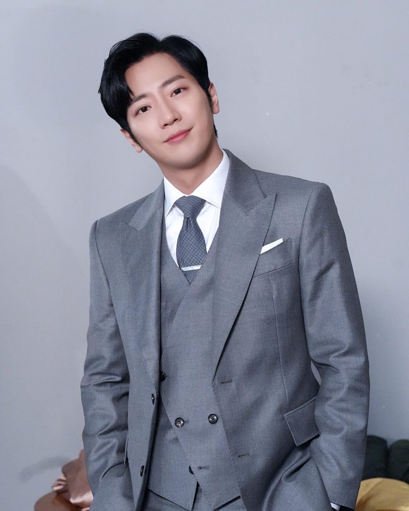 Lee Sang Yeob