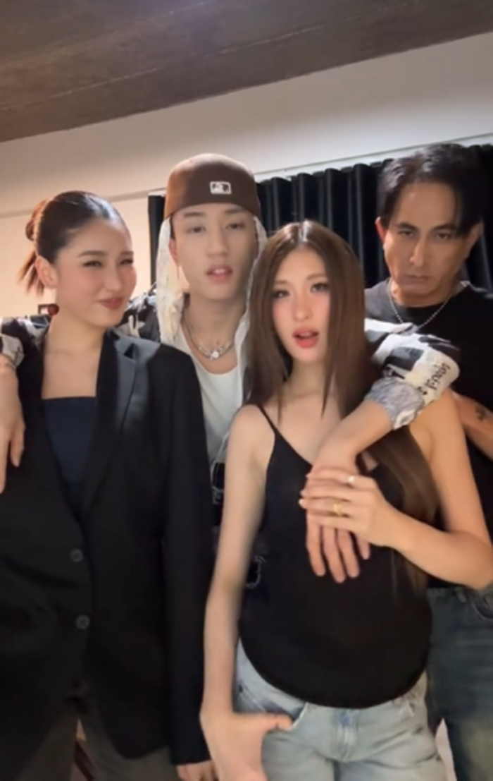 เซย่า - มิย่า ทองเจือ 