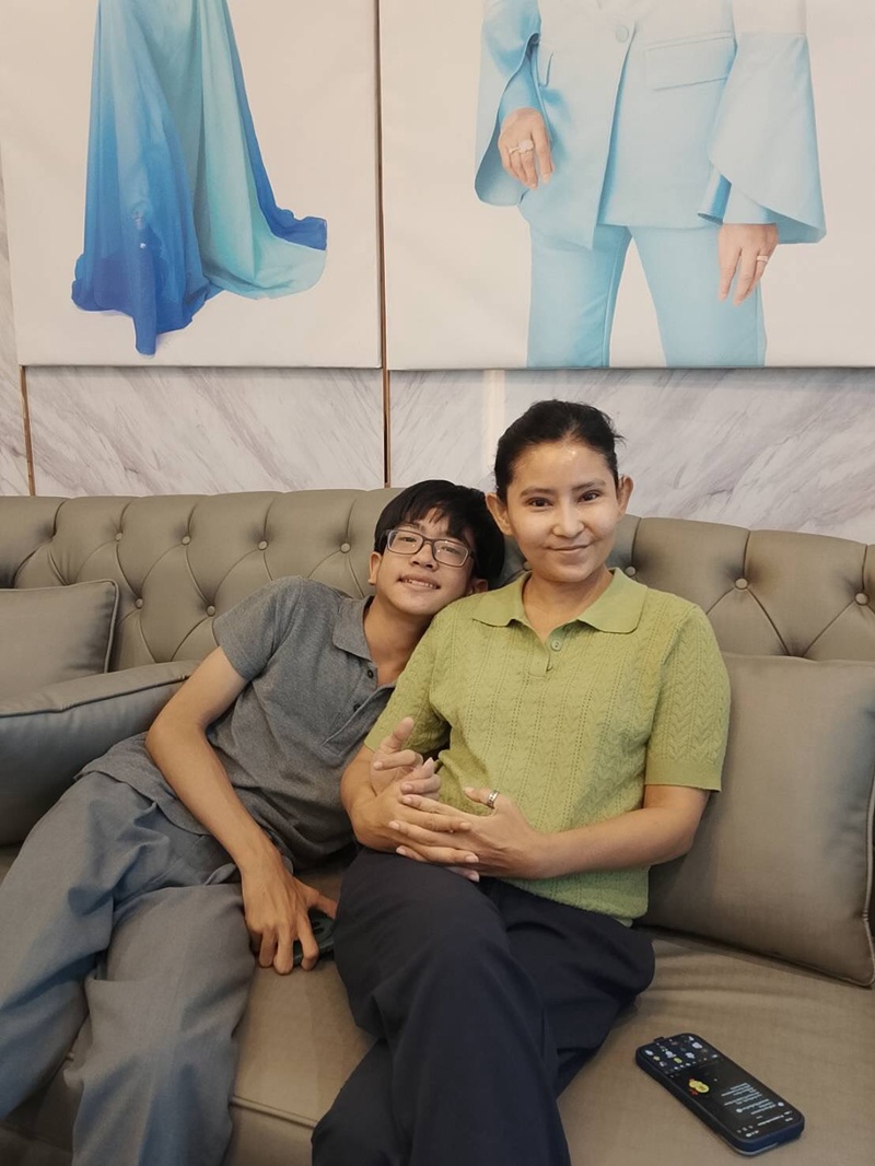 โรสแมรี่ คาฮันดิง