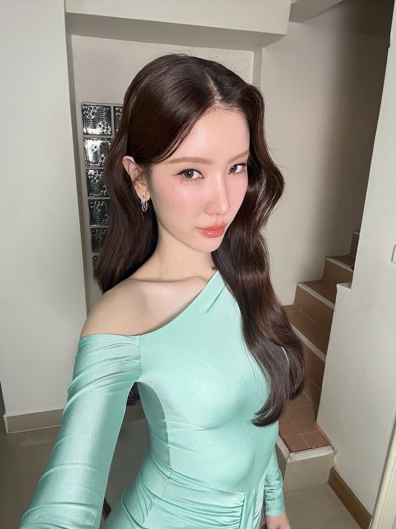 บุ๊ค ธีรชยา