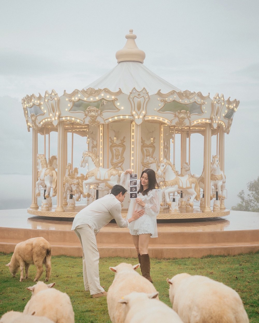 เจมส์ จิรายุ อวดภาพอัลตราซาวด์ ประกาศข่าวดีรับวันแม่ ภรรยาท้องแล้ว