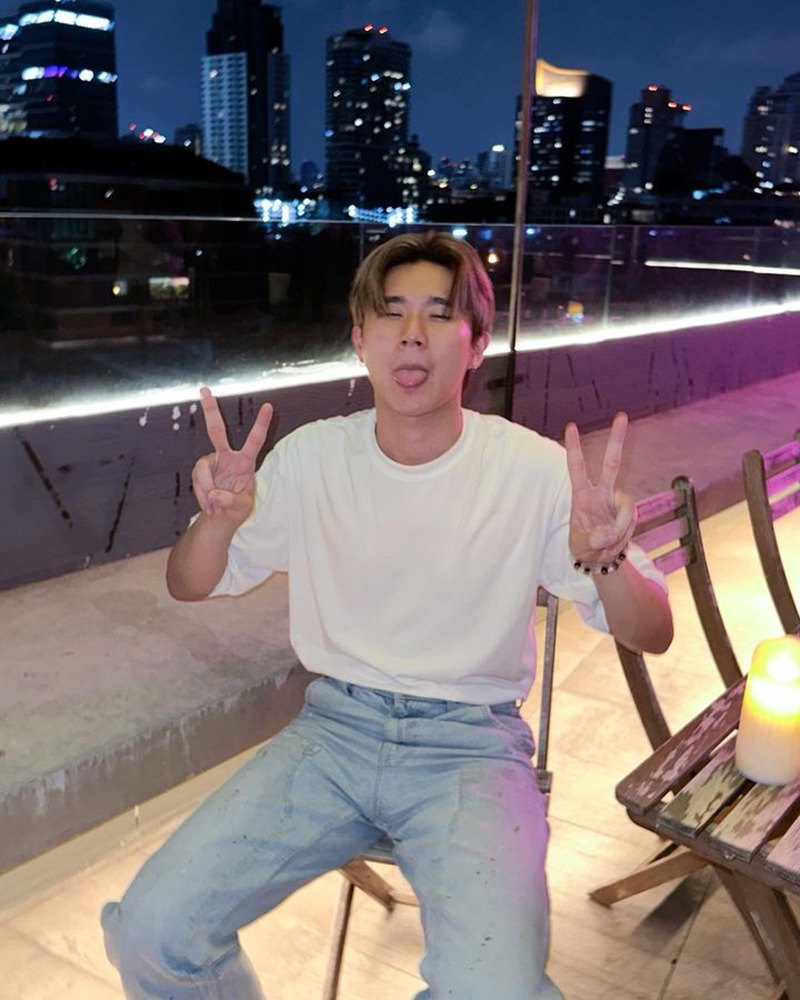 ยิ้ว วาริ