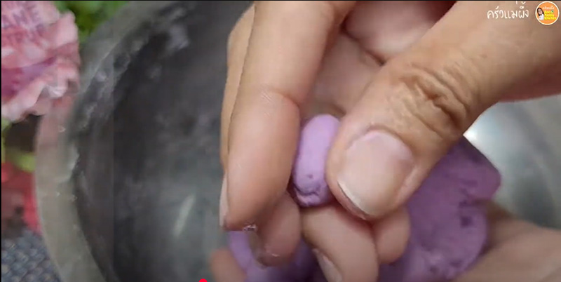 บัวลอยดอกไม้สีสวยจากธรรมชาติ วิธีทำ