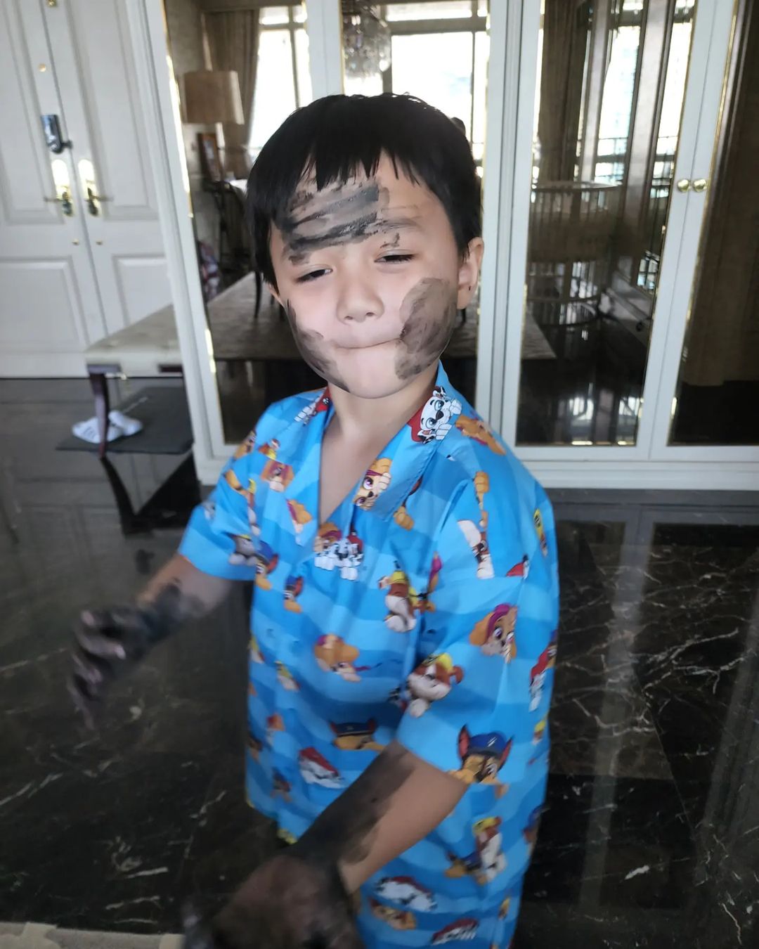 สายฟ้า พายุ