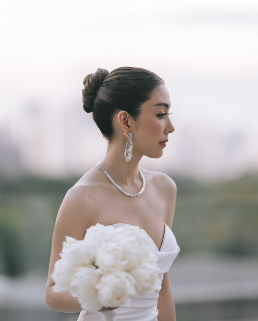 วุ้นเส้น วิริฒิพา กับ 2 ชุดแต่งงานในไทย สวยสง่า เรียบหรู ดูดี