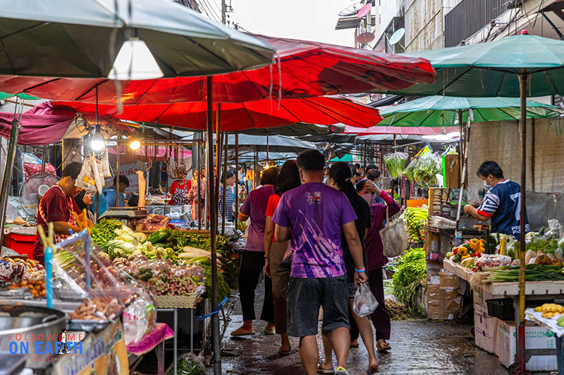 ตลาดตรอกหม้อ เสาชิงช้า