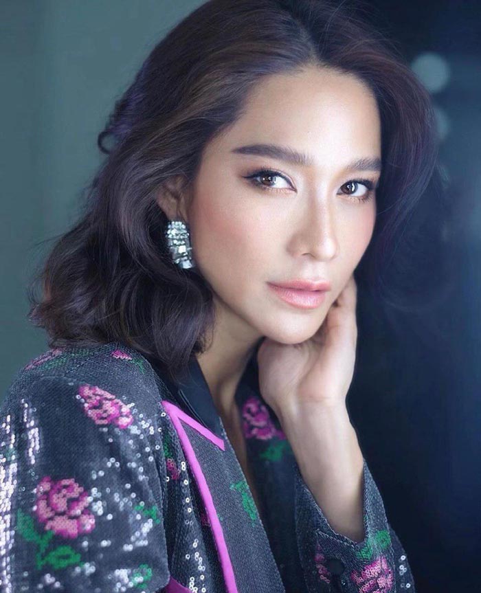 พลอย เฌอมาลย์