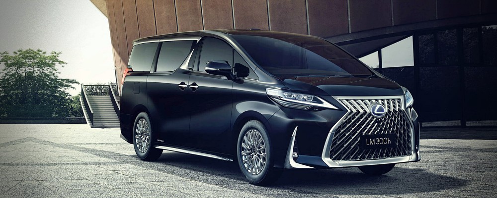 Lexus lm 300