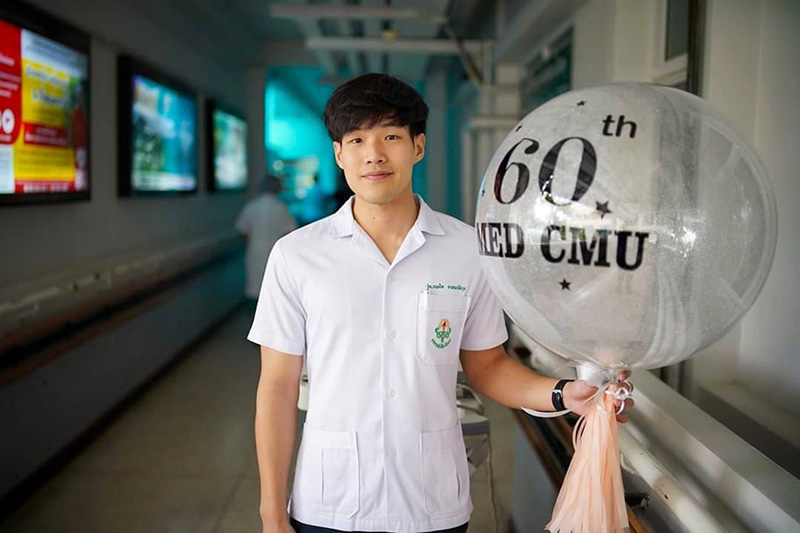 หมอกฤตไท ประวัติ