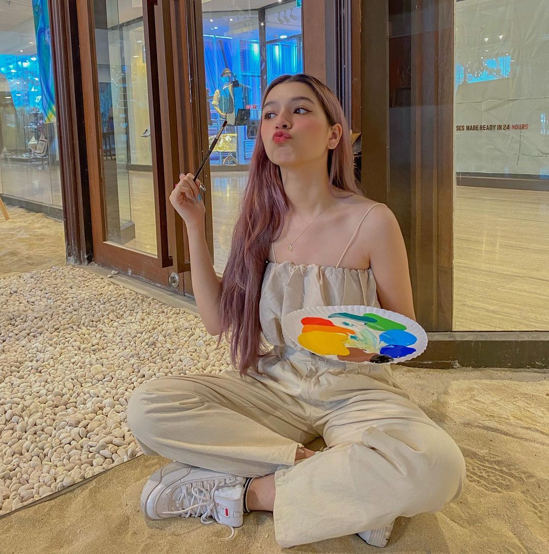 น้องวีวี่ ลูกสาว ต้อม รชนีกร