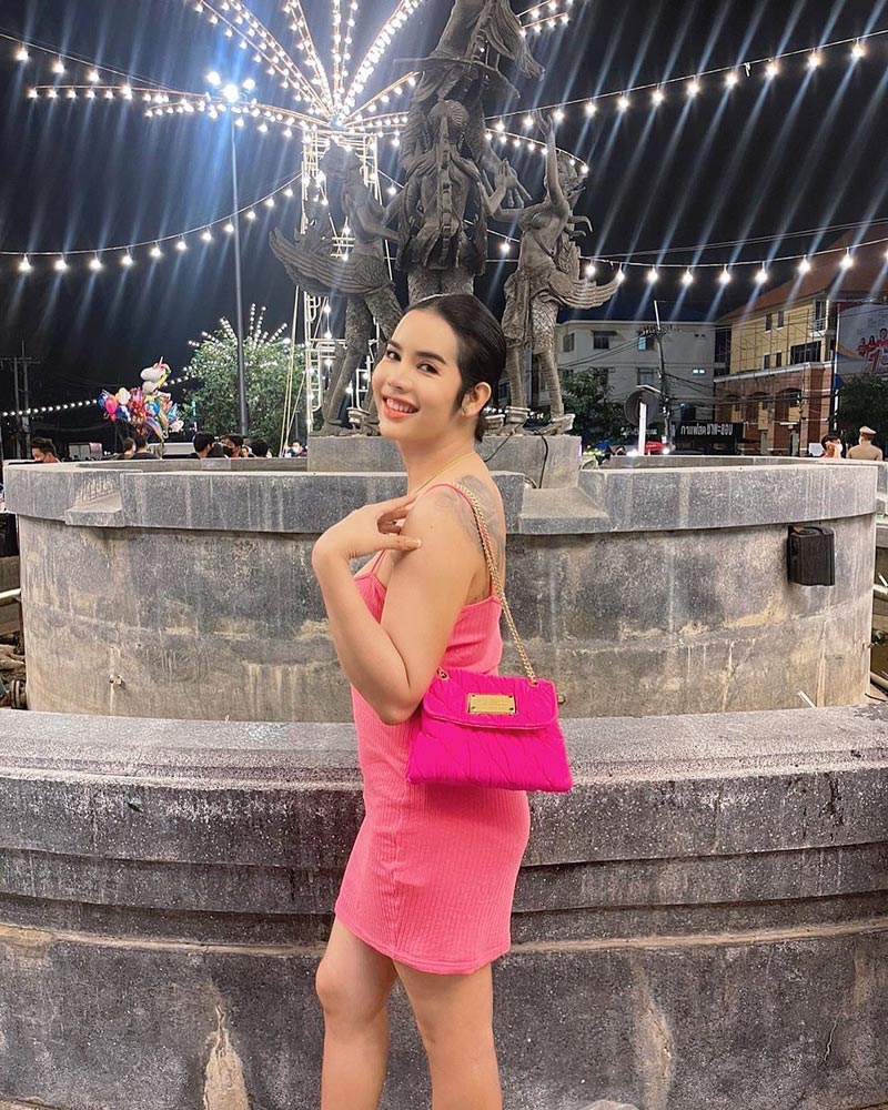 นารา เครปกะเทย