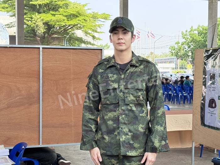 ริว วชิรวิชญ์ สมัครทหาร