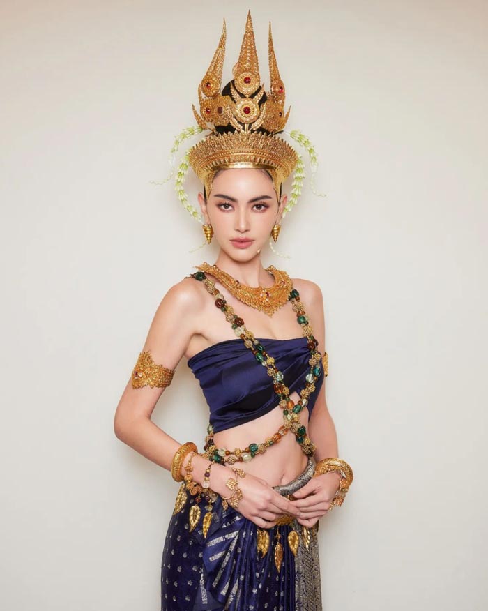 ใหม่ ดาวิกา