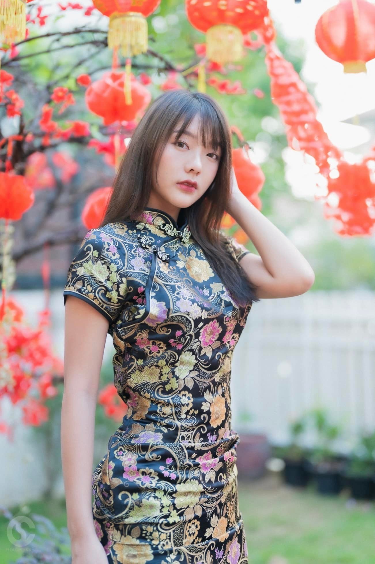 ปิ่นอมยิ้ม ธัญชนก