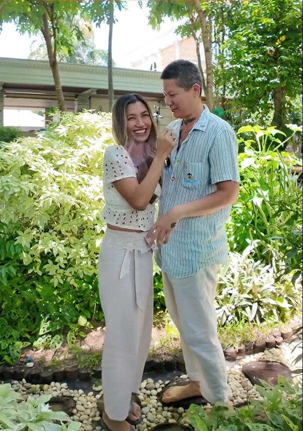 ยู่ยี่ อลิสา แต่งงาน