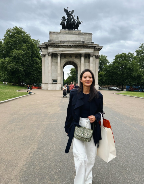 ประวัติ หมิว รังสินี เซเลบสาวคนสนิท เชียร์ ฑิฆัมพร โปรไฟล์ไม่ธรรมดา