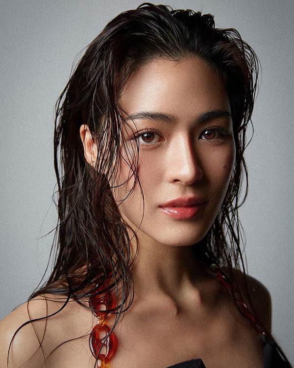 หลิงหลิง ศิริลักษณ์ ถ่ายแบบ