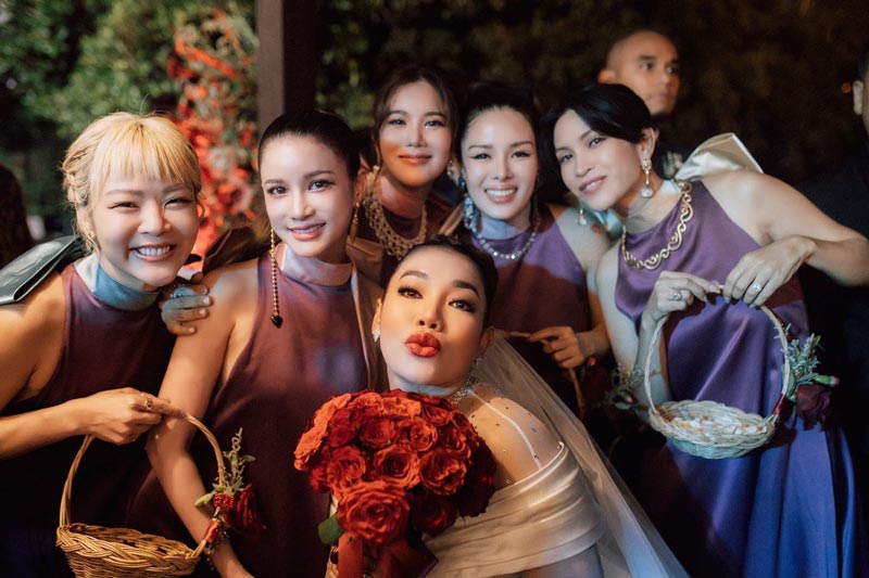 แพรว คณิตกุล