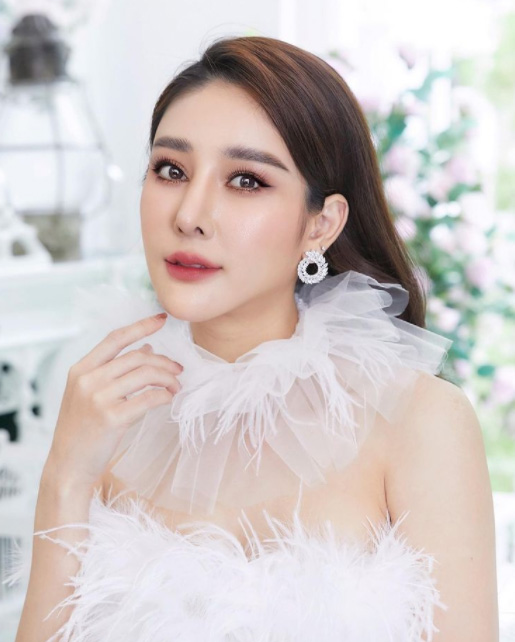 อดีตนักแสดง