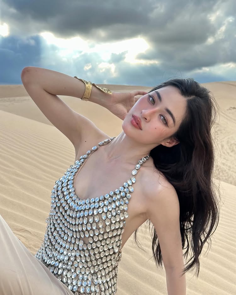 หลิงหลิง คอง แปลงโฉมเป็นนางสงกรานต์