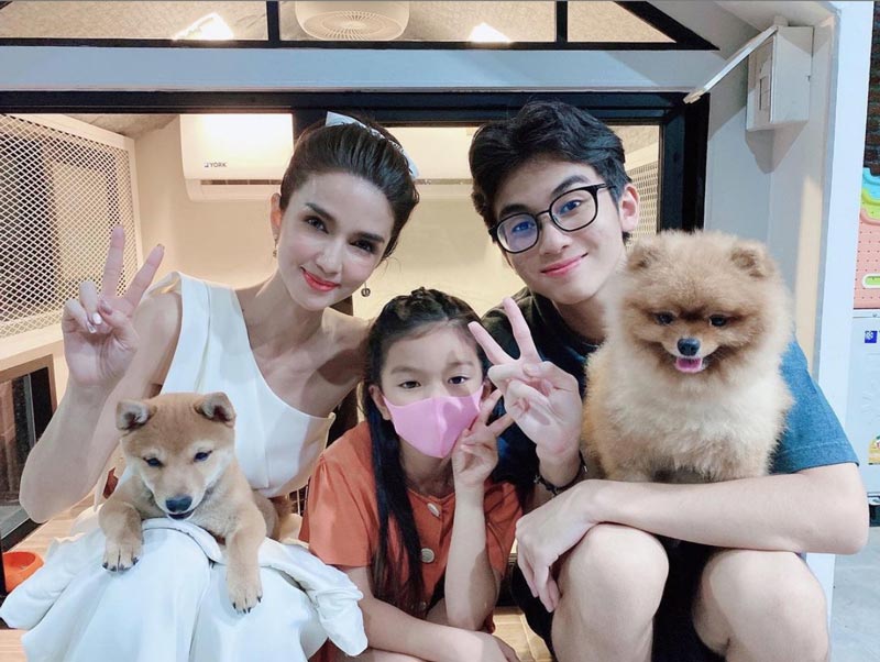 โบว์ แวนด้า