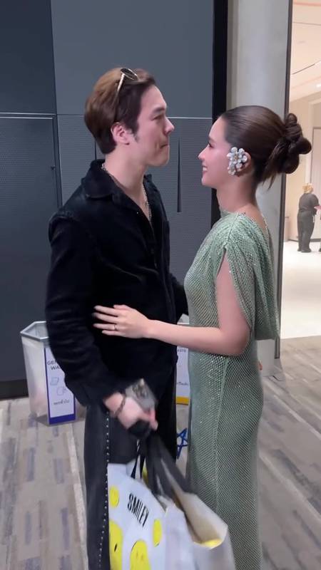 แม็ค วีรคณิศร์ - วิว วรรณรท