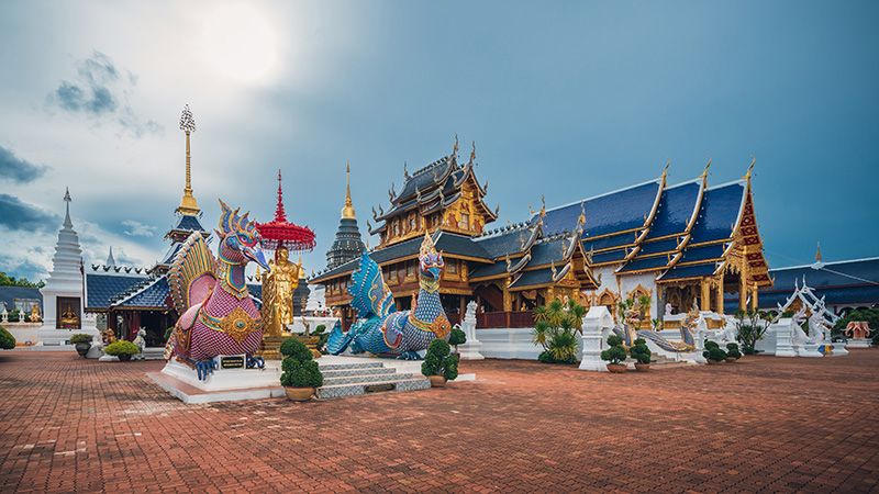 วัดบ้านเด่น  ที่เที่ยวเชียงใหม่หน้าฝน