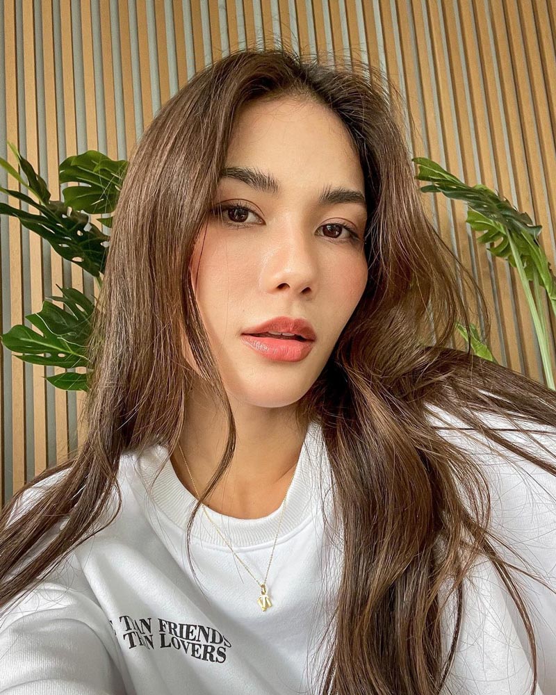 น้ำตาล ชลิตา