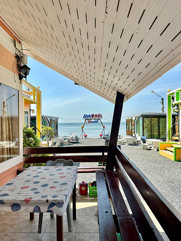 Sea & Me Resort ที่พักติดทะเล สัตว์เลี้ยงเข้าได้