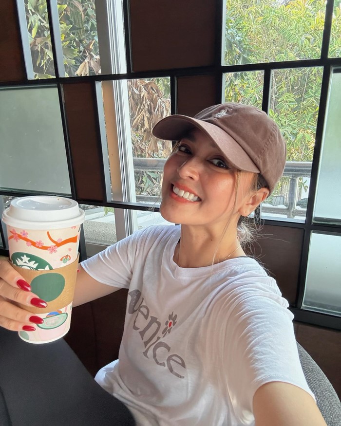 นานา ไรบีนา,