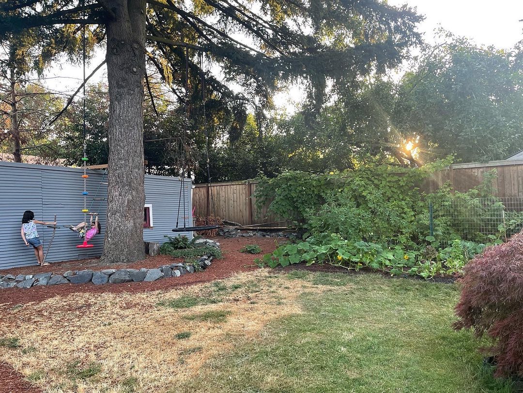 อุ้ม สิริยากร