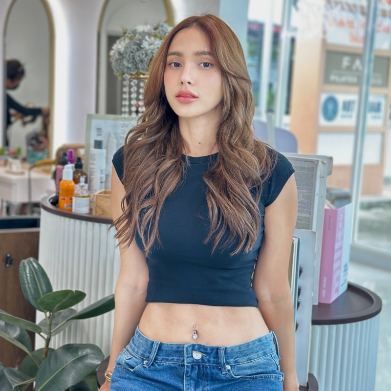 อุ้ม ลักขณา