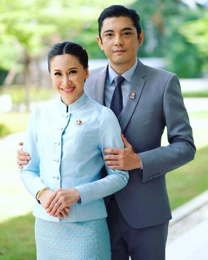 กุ้งพลอย กนิษฐรินทร์