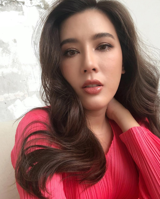 บี มาติกา ประวัติ