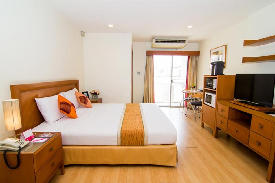 ที่พักศรีราชา Pacific Park Hotel