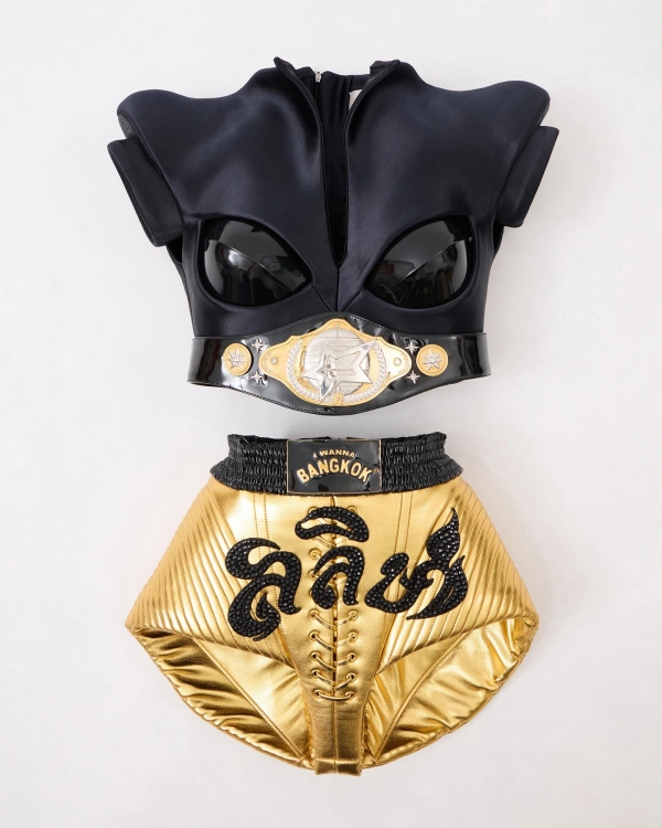 ชุด ลิซ่า ใส่ขึ้นคอนเสิร์ต BLACKPINK WORLD TOUR