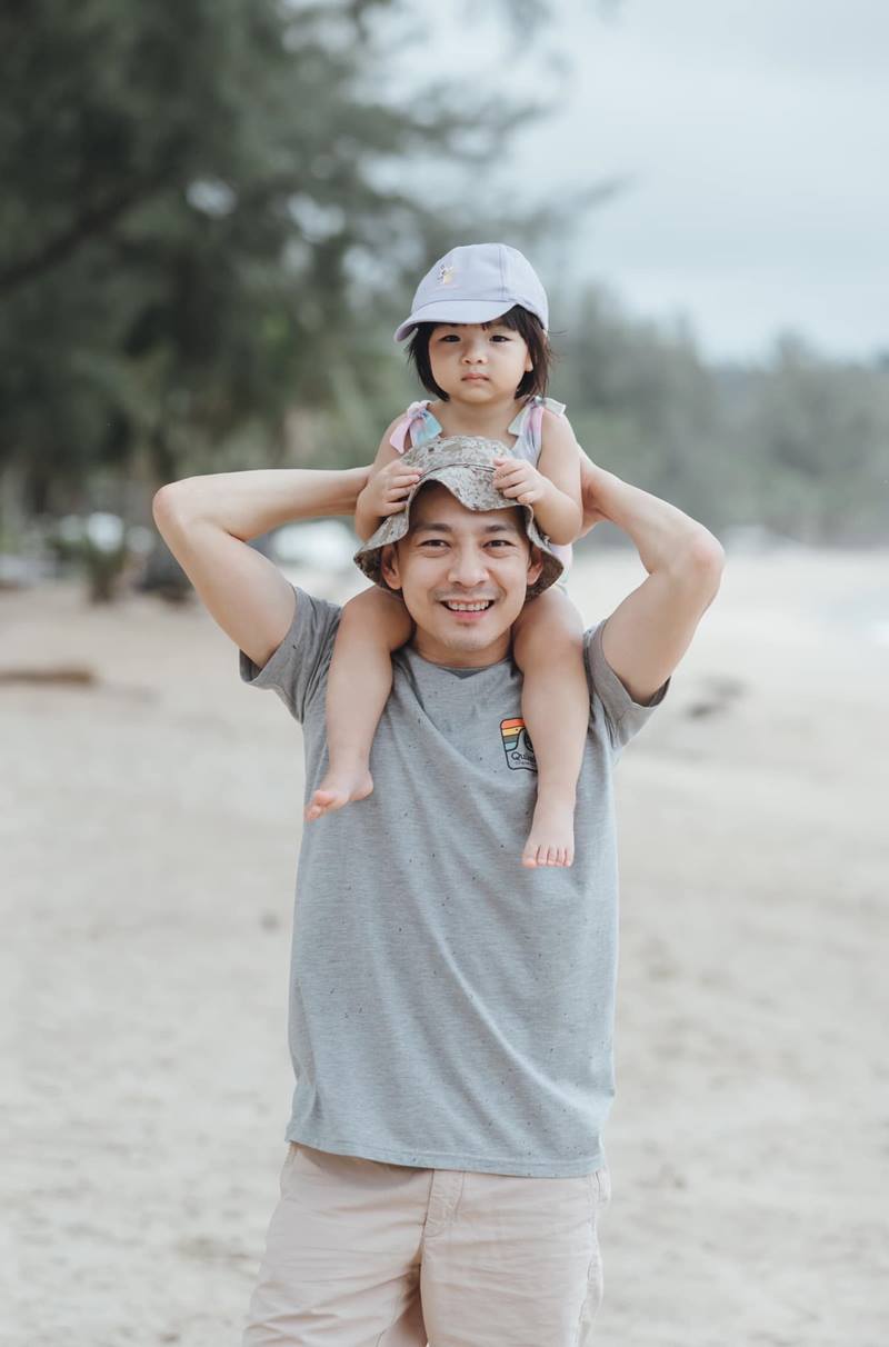 กิ๊ฟ วรรธนะ