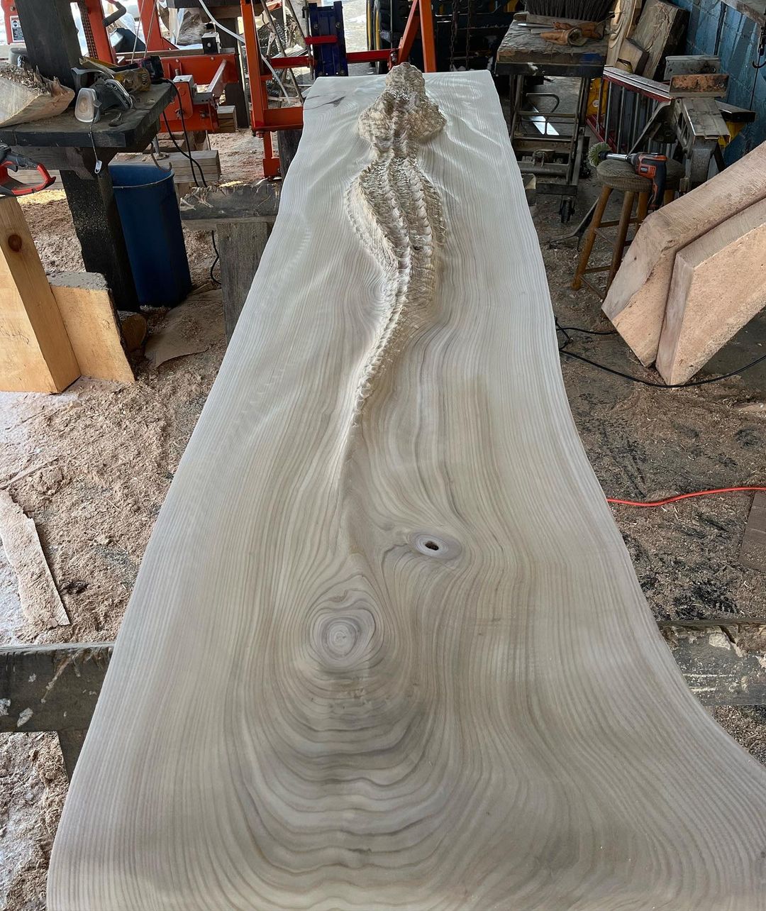 แกะสลักไม้