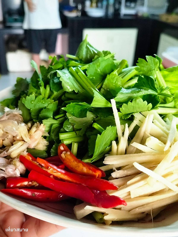 ปลาช่อนผัดขึ้นฉ่ายใส่ขิง เมนูปลาช่อน เมนูผัดขึ้นฉ่าย เมนูปลา สูตรอาหาร อาหารไทย